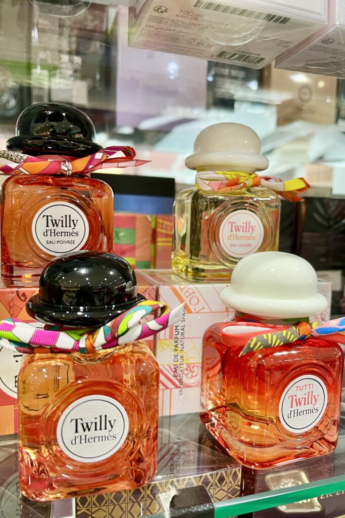 Toko Parfum Batam 9